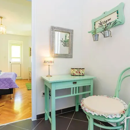 Charmig Near With Veiw * ヴルブニク